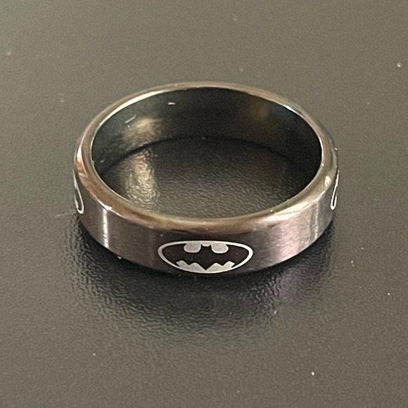 6mm black Batman ring size 6-13 - Picture 2 of 8